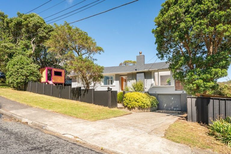 Photo of property in 11 Vancouver Street, Kingston, Wellington, 6021