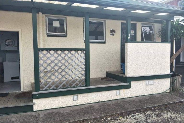 Photo of property in 3/58 Paynters Avenue, Strandon, New Plymouth, 4312