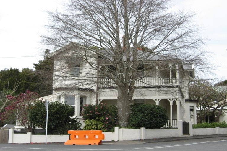 Photo of property in 5 Victoria Road, New Plymouth, 4310
