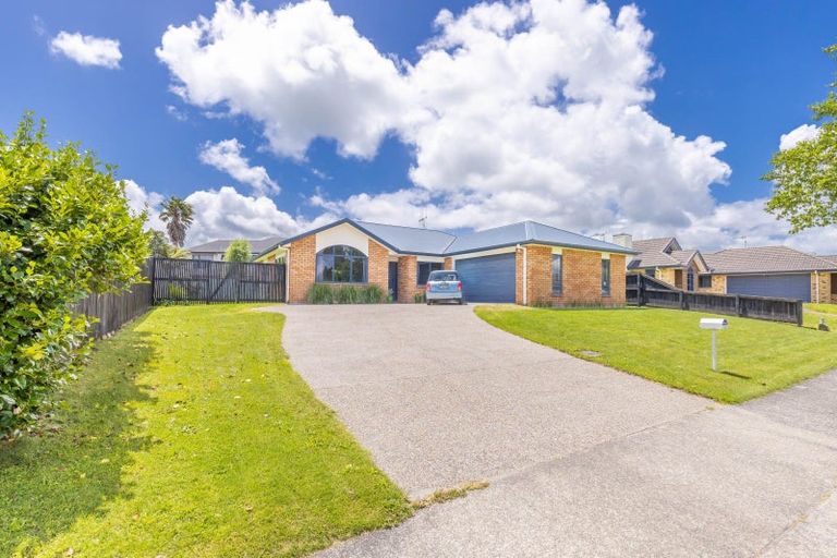 Photo of property in 61 Saint James Drive, Huntington, Hamilton, 3210