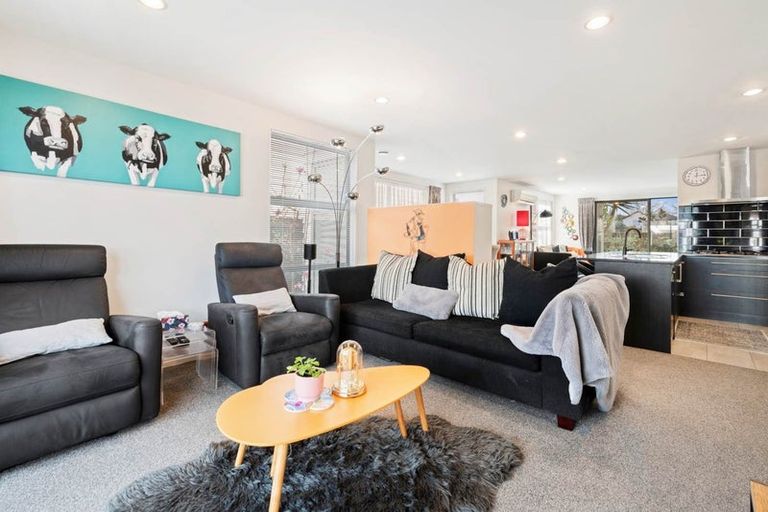 Photo of property in 198 Porchester Road, Takanini, 2112
