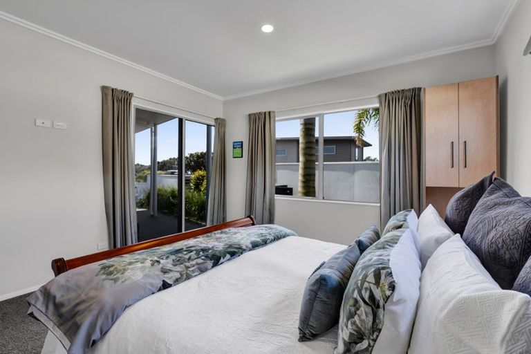 Photo of property in 18 Parkvue Drive, Bell Block, New Plymouth, 4312