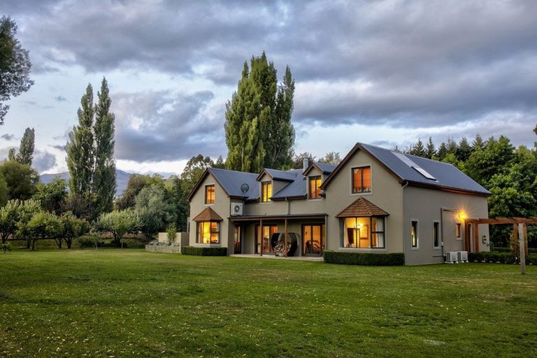 Photo of property in 42 Old School Road, Lower Shotover, Queenstown, 9371