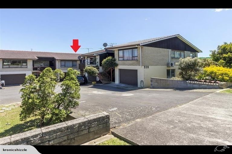Photo of property in 3/320 Pakuranga Road, Pakuranga Heights, Auckland, 2010