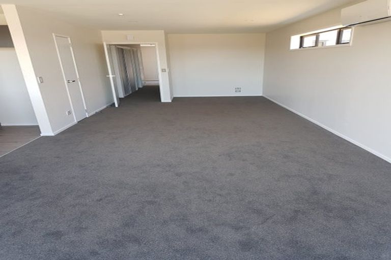 Photo of property in 22b Pakaraka Drive, Papakura, 2110