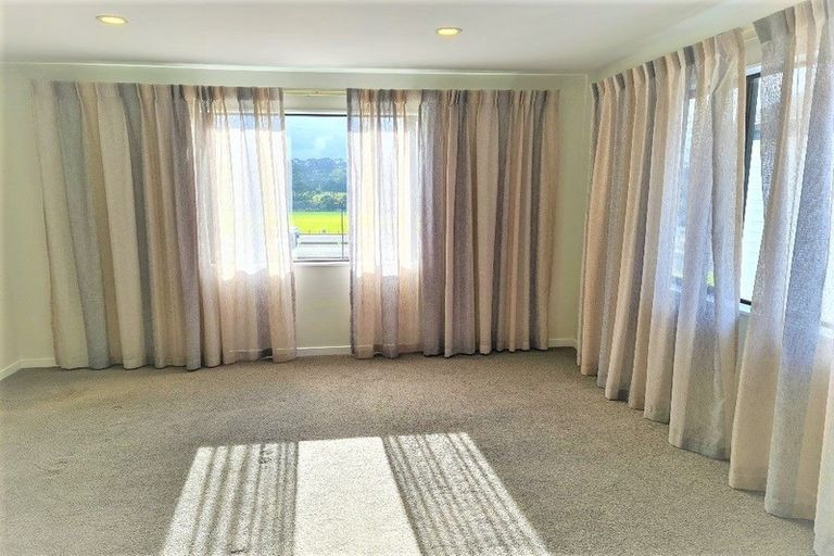 Photo of property in 50 Ashley Avenue, Long Bay, Auckland, 0630