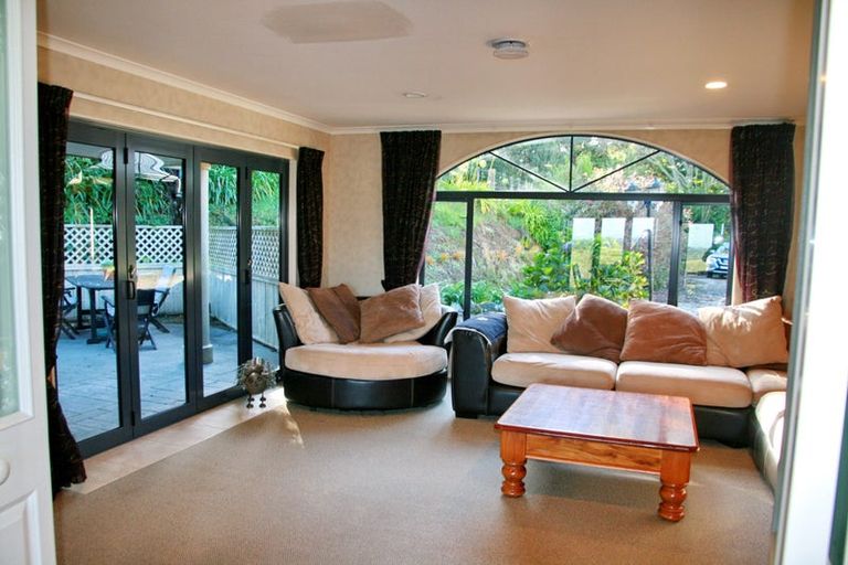 Photo of property in 311 Croydon Road, Midhirst, Stratford, 4394