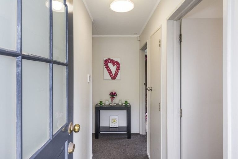 Photo of property in 53 Carter Crescent, Awapuni, Palmerston North, 4412