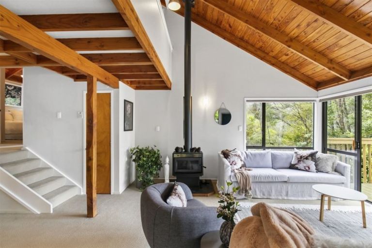 Photo of property in 2 Menear Lane, Hillcrest, Auckland, 0627