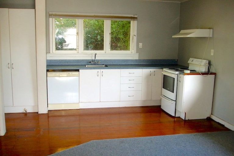 Photo of property in 1/85 Harris Crescent, Papanui, Christchurch, 8053