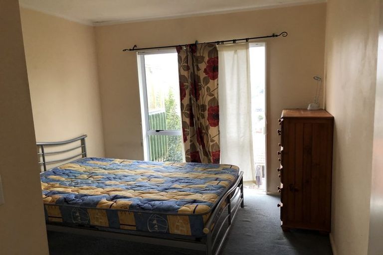 Photo of property in 8 Acacia Road, Torbay, Auckland, 0632