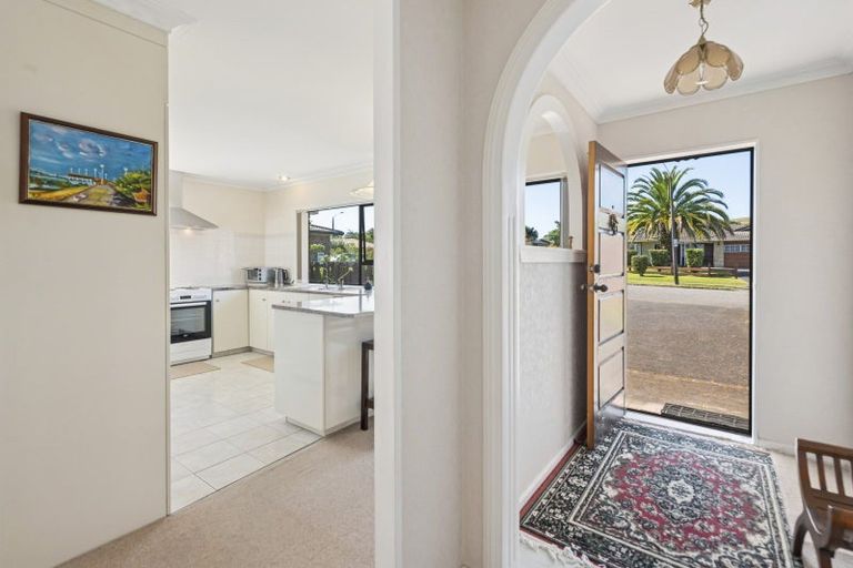 Photo of property in 4 Orchard Place, Lynmore, Rotorua, 3010