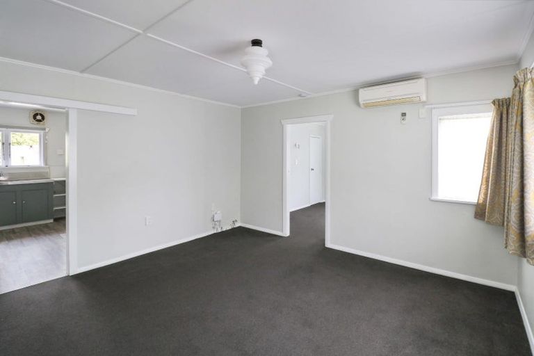 Photo of property in 68 Tawhai Street, Stokes Valley, Lower Hutt, 5019