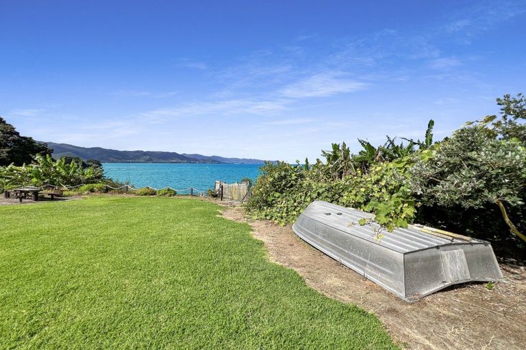 Photo of property in 1e Te Kaha Church Road, Te Kaha, Opotiki, 3199