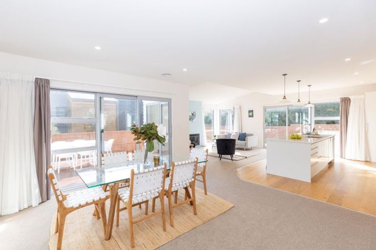 Photo of property in 11 Crompton Avenue, Churton Park, Wellington, 6037