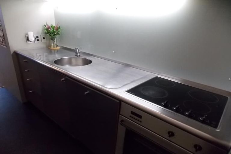 Photo of property in Gerondis Bldg Apartments, 306/60 Willis Street, Wellington Central, Wellington, 6011