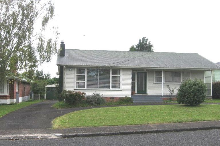 Photo of property in 3 Lochinver Road, Papatoetoe, Auckland, 2025