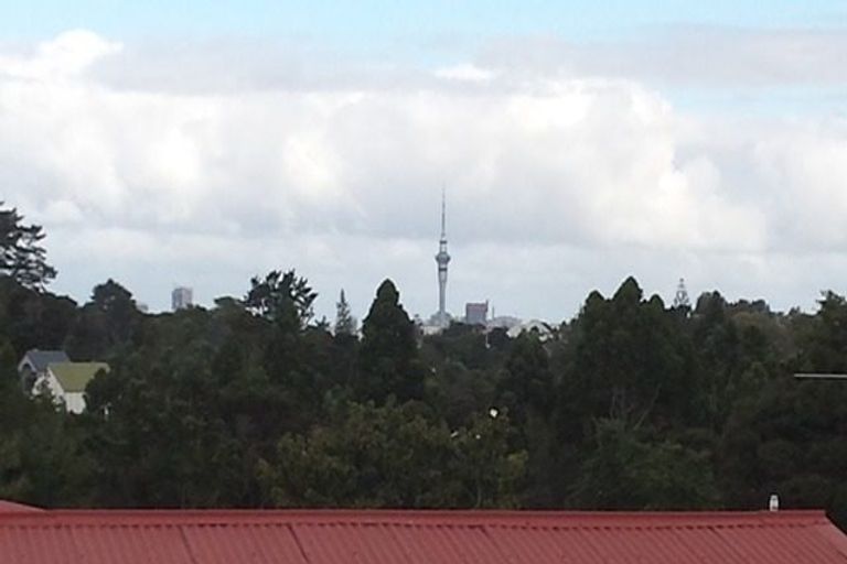 Photo of property in 27 Park Hill Road, Birkenhead, Auckland, 0626