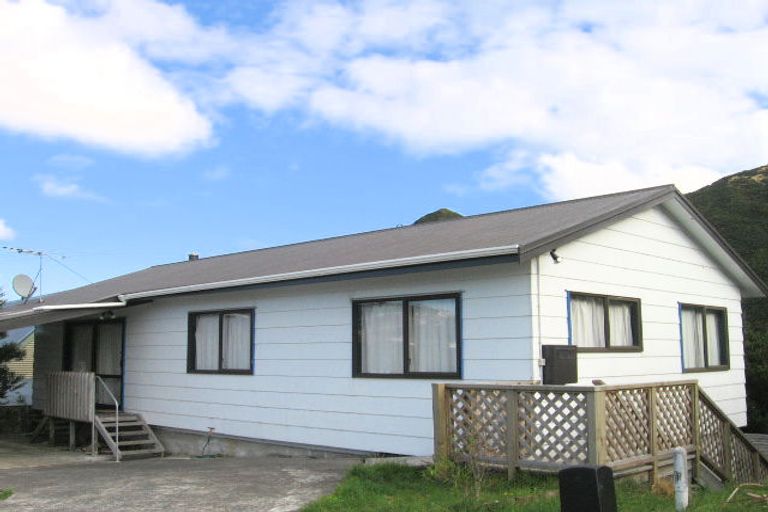 Photo of property in 97 Thurleigh Grove, Karori, Wellington, 6012