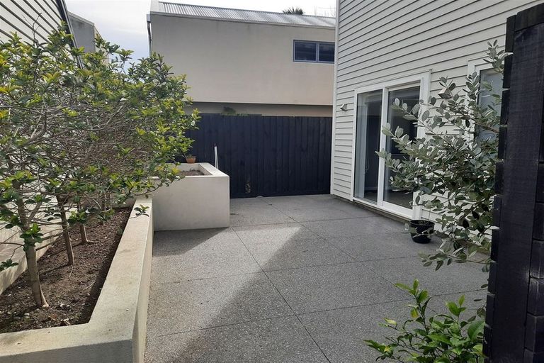 Photo of property in 2/505 Madras Street, St Albans, Christchurch, 8014