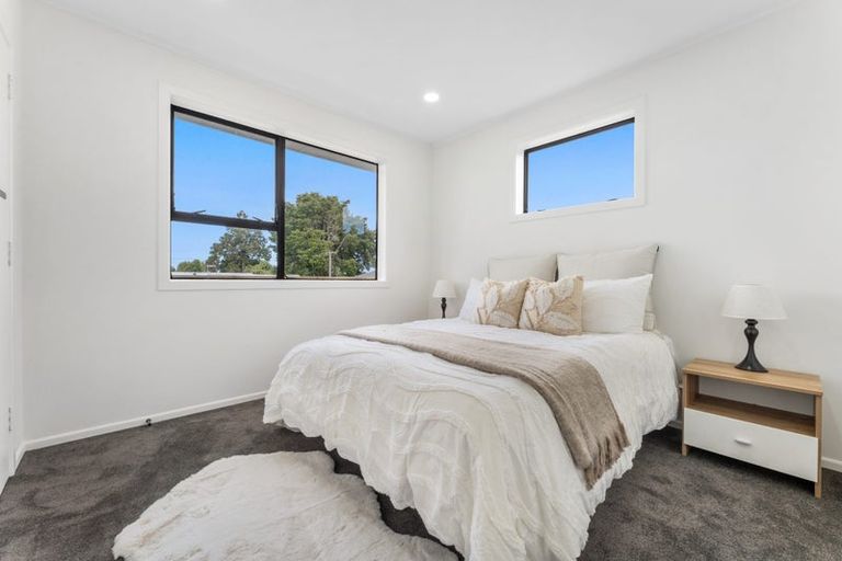 Photo of property in 36 Barrys Road, Glendene, Auckland, 0602