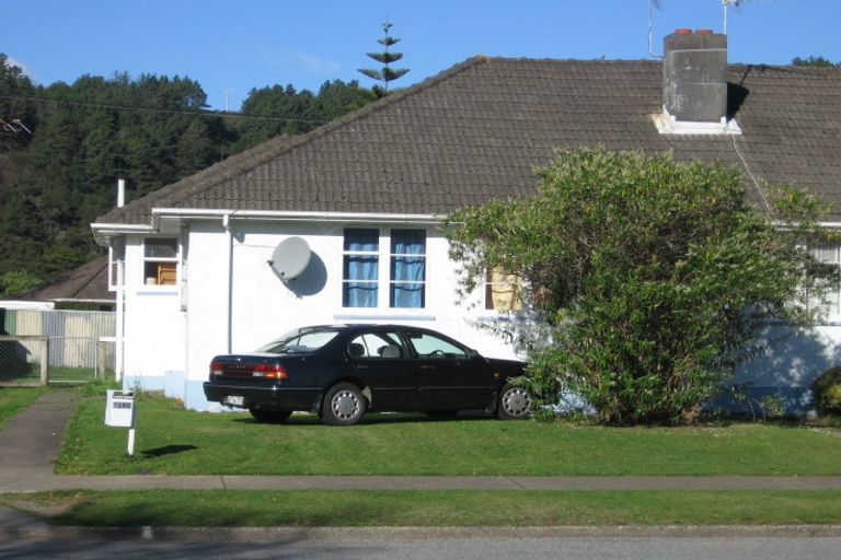 Photo of property in 1286 High Street, Taita, Lower Hutt, 5011