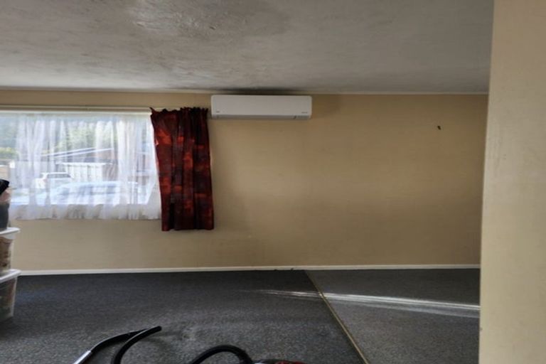 Photo of property in 26 Manurewa Grove, Wainuiomata, Lower Hutt, 5014