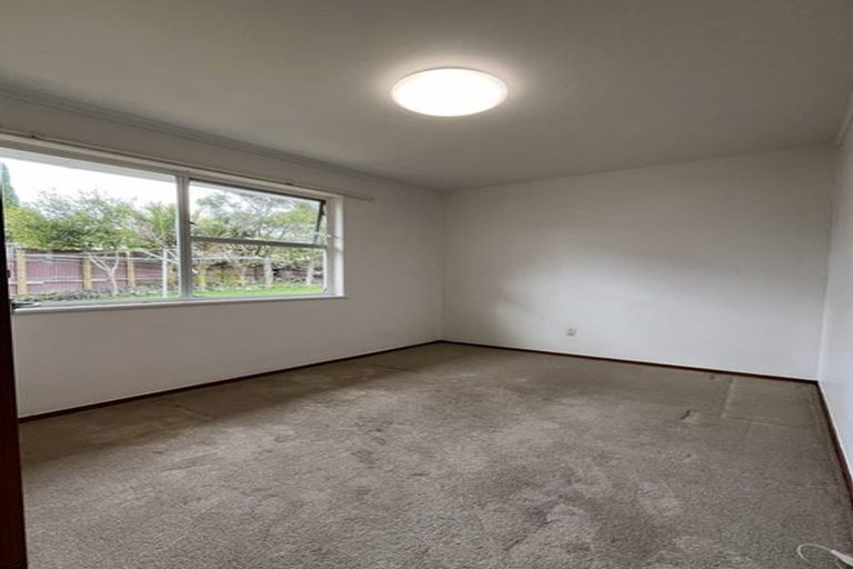 Photo of property in 32 Powrie Street, Glenfield, Auckland, 0629