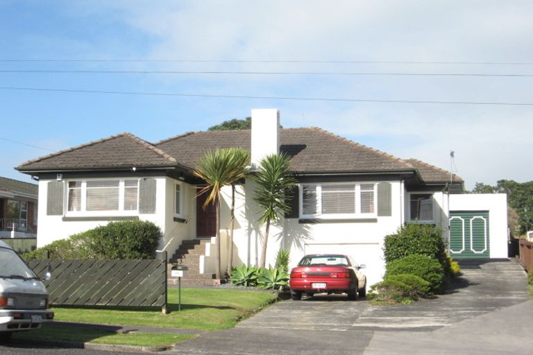 Photo of property in 2/21 Grande Vue Road, Manurewa, Auckland, 2102
