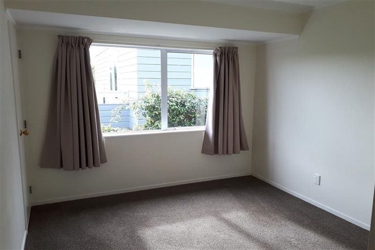 Photo of property in 2/40 Hart Road, Hauraki, Auckland, 0622