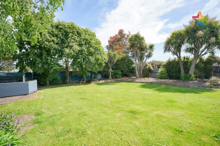 Photo of property in 30 Kilmarnock Street, Wallacetown, 9816