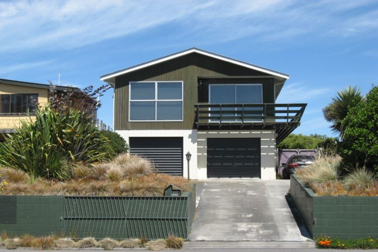 Photo of property in 418 Marine Parade, South New Brighton, Christchurch, 8062