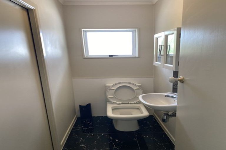 Photo of property in 24 Spencer Road, Pinehill, Auckland, 0632