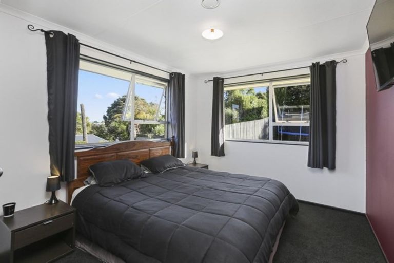 Photo of property in 7 Oawai Place, Marfell, New Plymouth, 4310