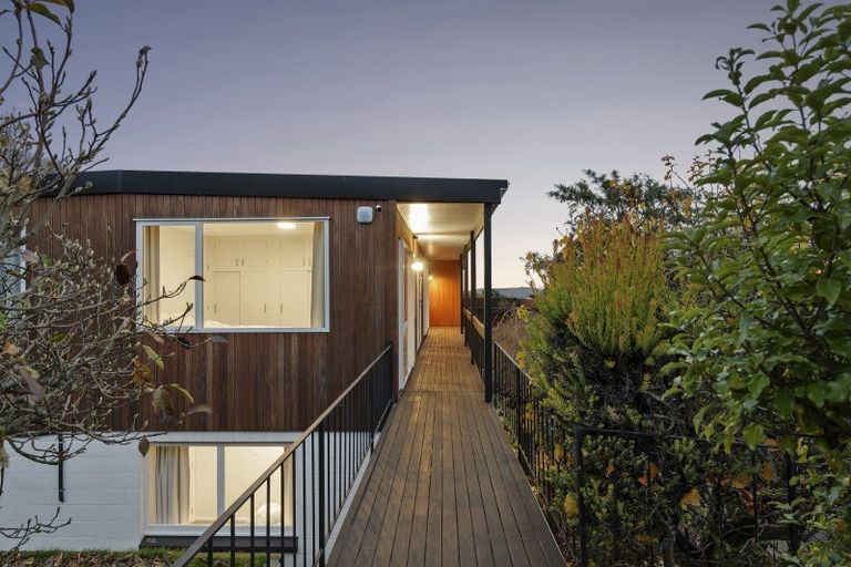 Photo of property in 212 Dyers Pass Road, Cashmere, Christchurch, 8022