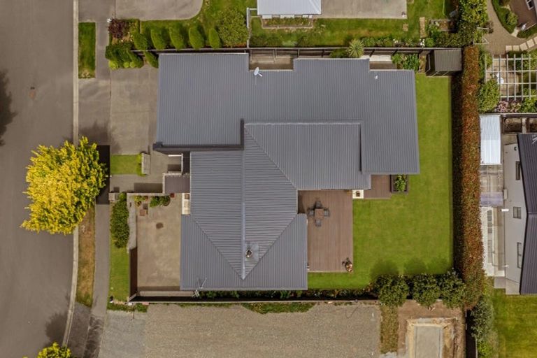 Photo of property in 9 Crown Close, Prebbleton, 7604