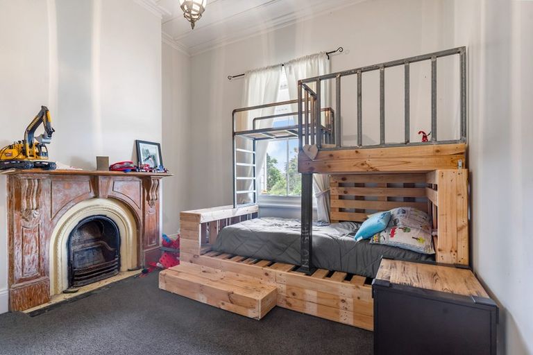 Photo of property in 2 Collingwood Road, Waiuku, 2123