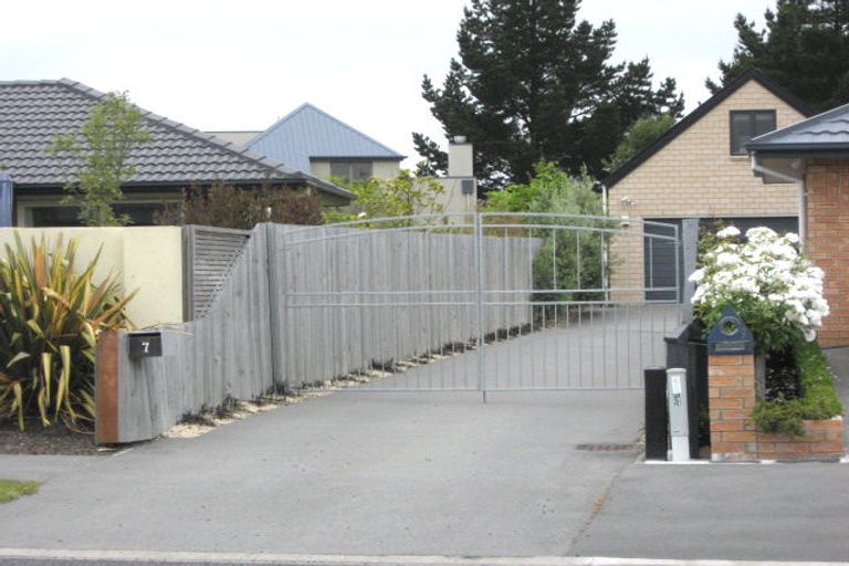 Photo of property in 7 Amoka Crescent, Parklands, Christchurch, 8083