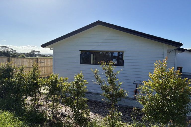 Photo of property in 10a Mclarin Road, Glenbrook, 2681