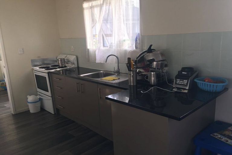 Photo of property in 3/10 Penion Drive, Flat Bush, Auckland, 2023