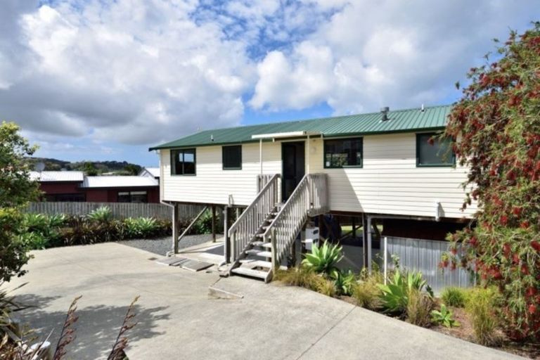 Photo of property in 20 Kotuku Place, Snells Beach, 0920