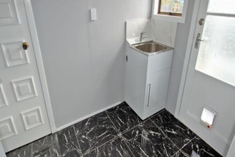 Photo of property in 64 Hyperion Drive, Randwick Park, Auckland, 2105