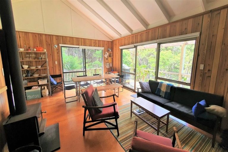 Photo of property in 46 Schoolhouse Bay Road, Kawau Island, 0920