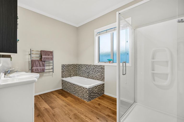 Photo of property in 114 Burwood Road, Matamata, 3400