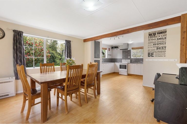 Photo of property in 178 Bridge Street, Bulls, 4818