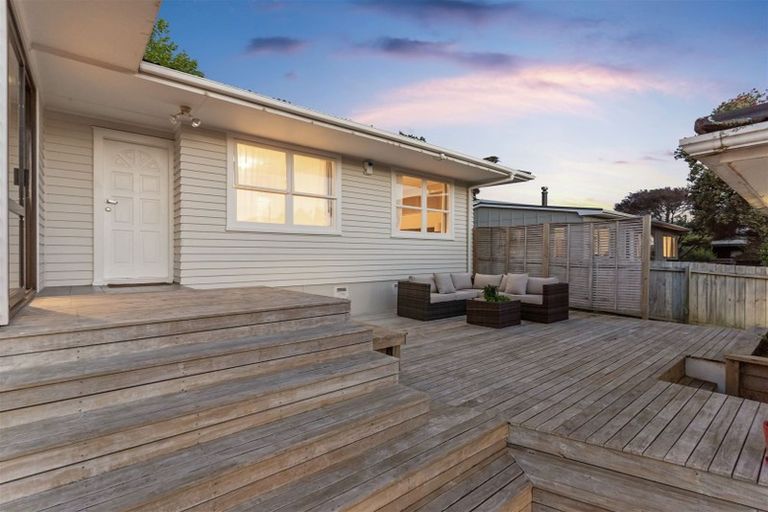 Photo of property in 1/114 Nile Road, Milford, Auckland, 0620
