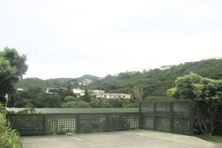 Photo of property in 84 Dowse Drive, Maungaraki, Lower Hutt, 5010