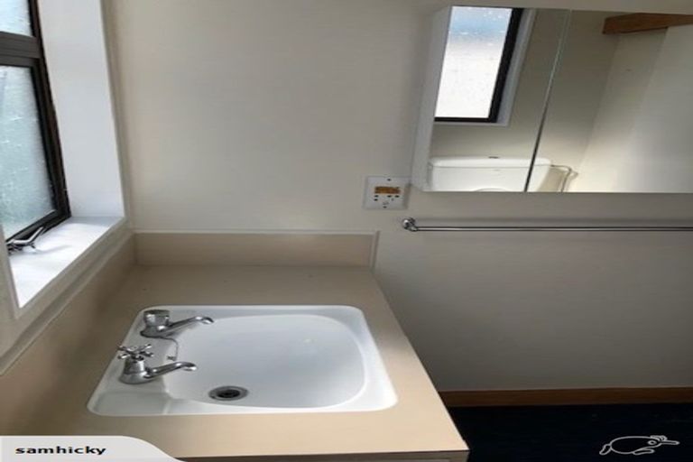 Photo of property in 1/17 Valentine Street, Alicetown, Lower Hutt, 5010