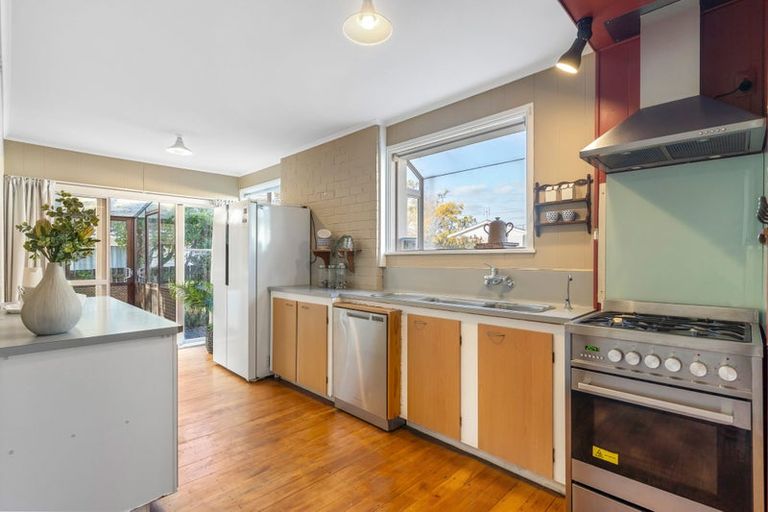 Photo of property in 1/1 Diomede Street, Bayswater, Auckland, 0622