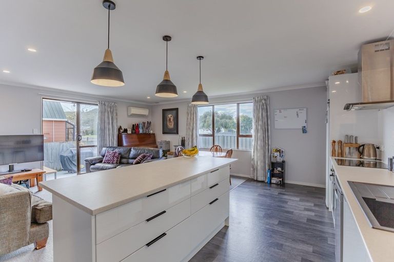 Photo of property in 107 Wharerangi Road, Greenmeadows, Napier, 4112